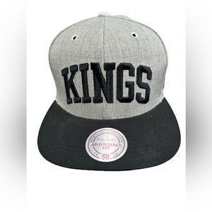 Mitchell & Ness Los Angeles LA Kings NHL Hockey Retro Snapback Hat Cap Wool